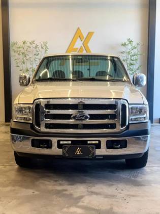FORD F-250 3.9 XLT 4X2 CS DIESEL 2P MANUAL FORD F-250 3.9 XLT 4X2 CS DIESEL 2P MANUAL